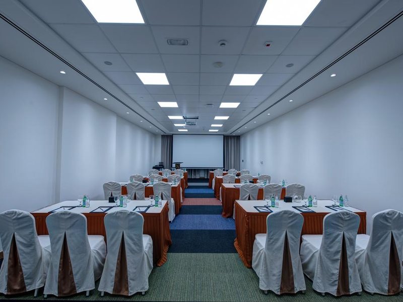 The S Hotel Al Barsha 299243