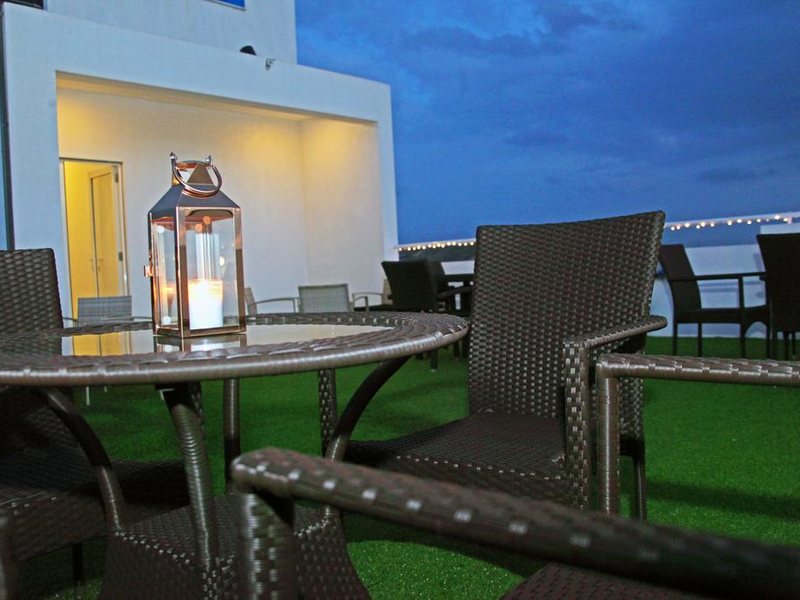 The Suite 262 194404