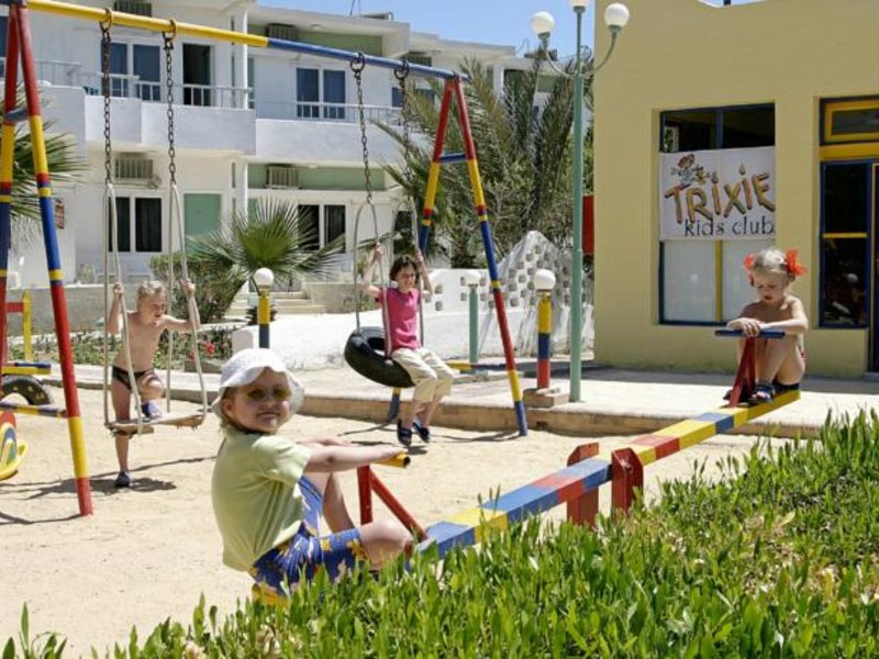 The Three Corners Triton Empire Inn (ex 129721