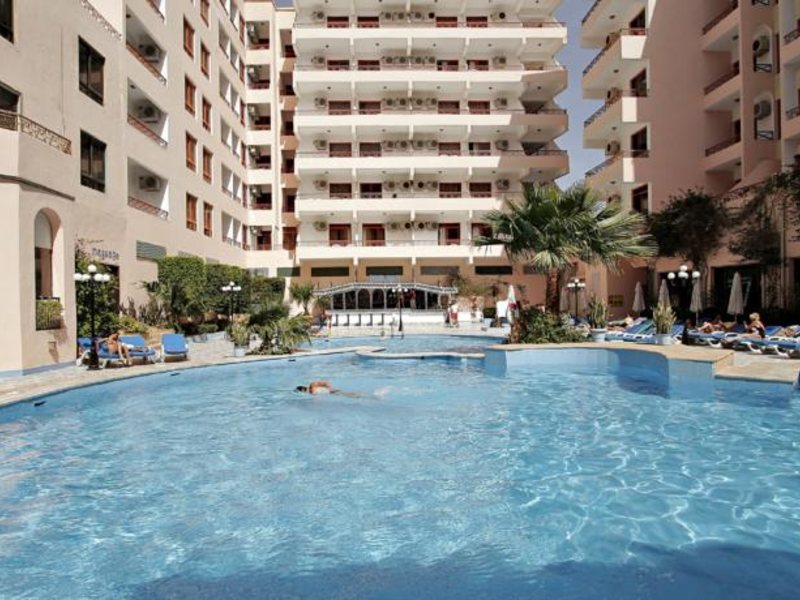 The Three Corners Triton Empire Inn (ex 129725