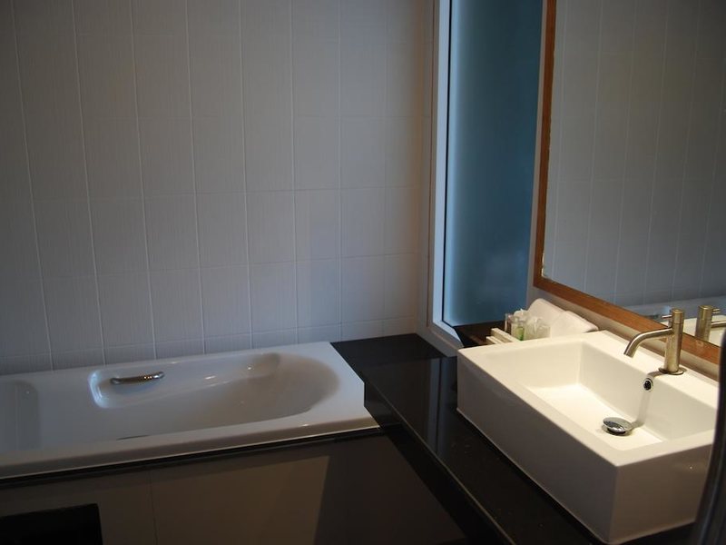 The Three by APK 222960