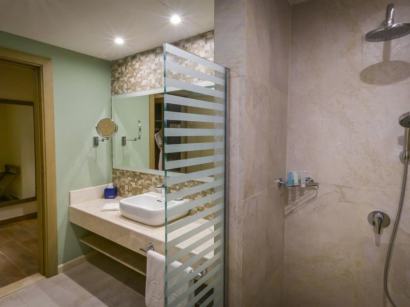 The Village at The Cove Rotana Resort 297003