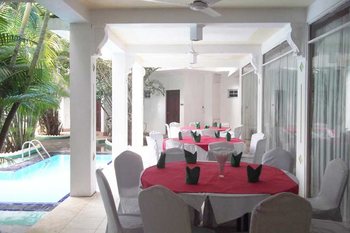 The White Haven Hotel