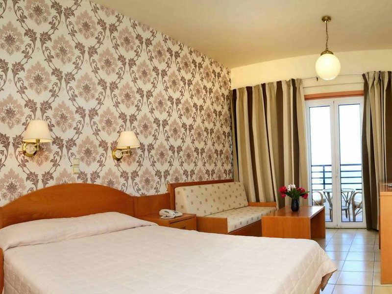 Themis Beach Hotel 77887