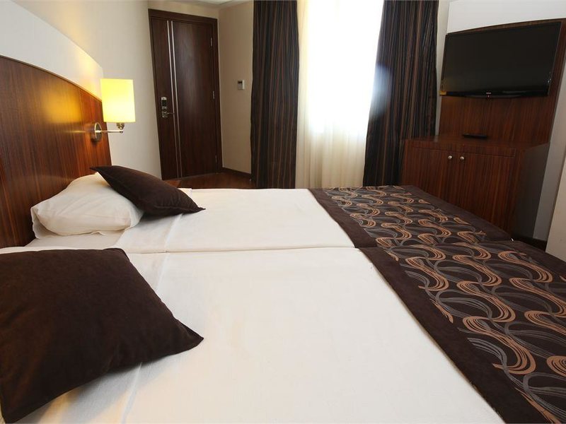 Throne Beach Resort & SPA (ех 196904