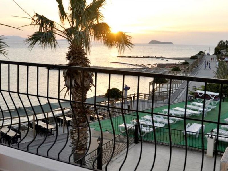 Tiana Moonlight Hotel  (ех 272441