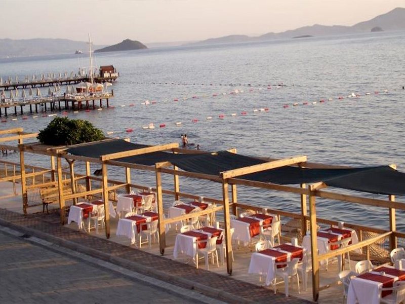 Tiana Moonlight Hotel  (ех 272442