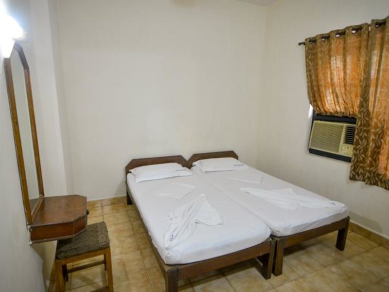 Ticlo Resorts 138695