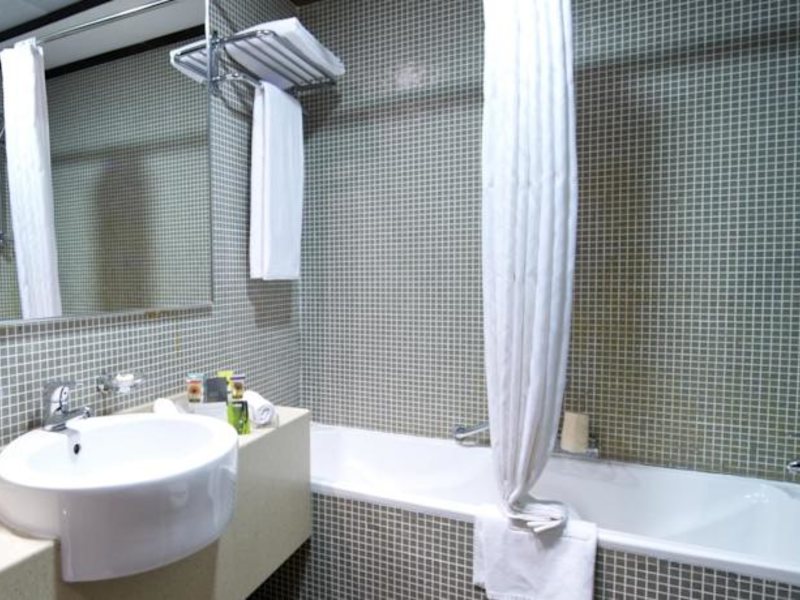 Time Oak Hotel & Suites 118874