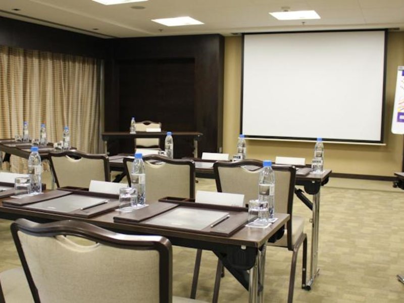 Time Oak Hotel & Suites 118888