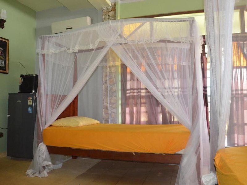 Time n Tide Beach Resort 194468