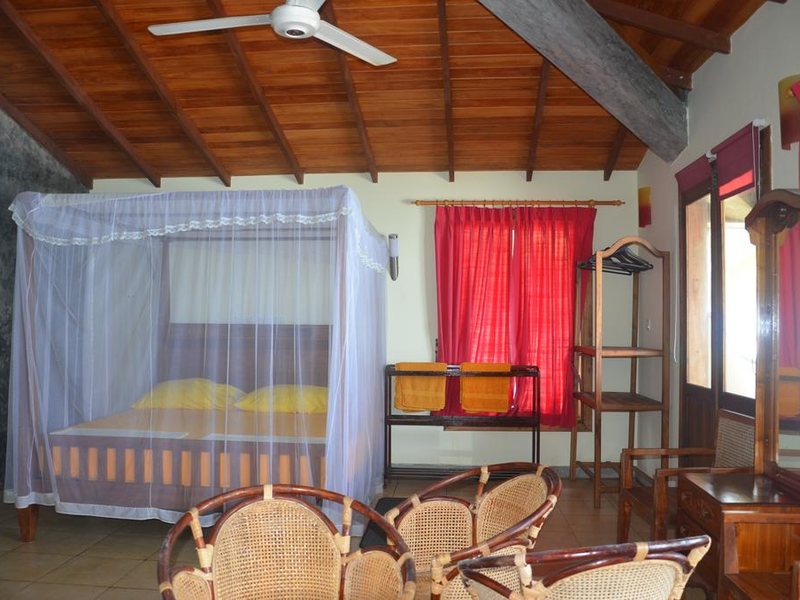 Time n Tide Beach Resort 194477