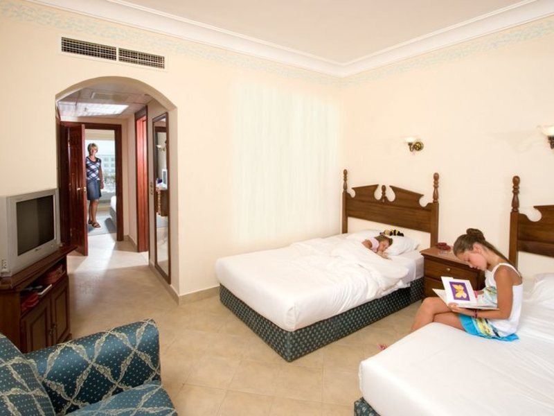 Titanic Aqua Park & Resort  33891