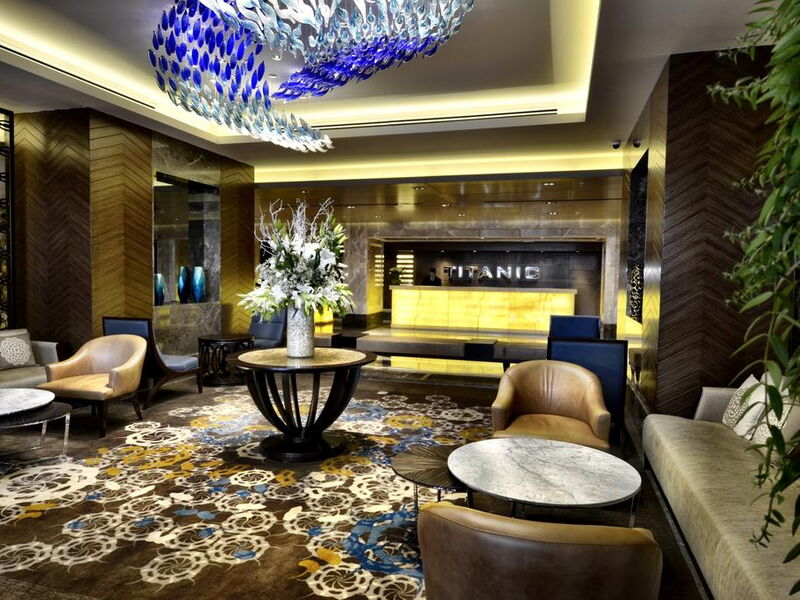 Titanic Business Golden Horn  (ex 243918