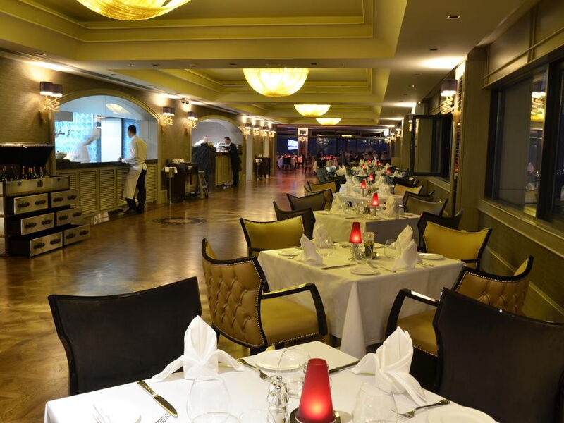 Titanic Business Golden Horn  (ex 243934
