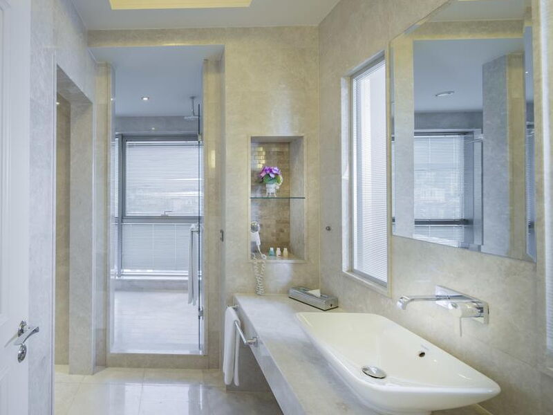 Titanic Business Kartal 279247