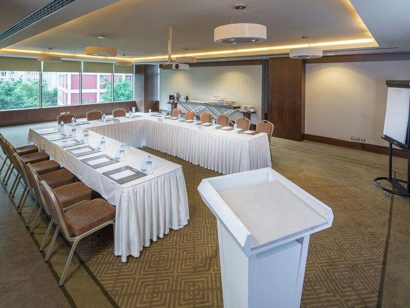 Titanic Port Bakirkoy Hotel 203851