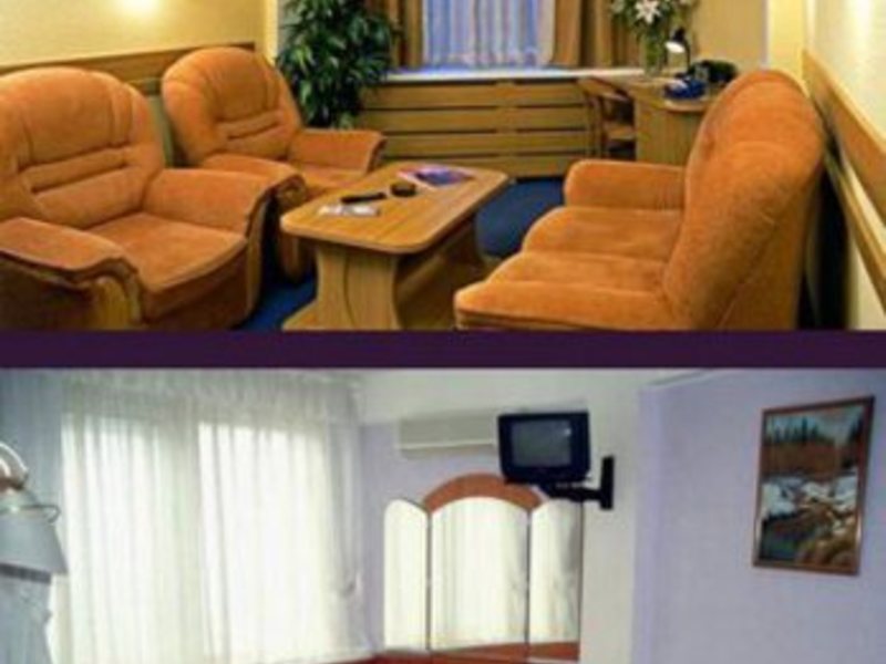 Tourist Hotel 11328
