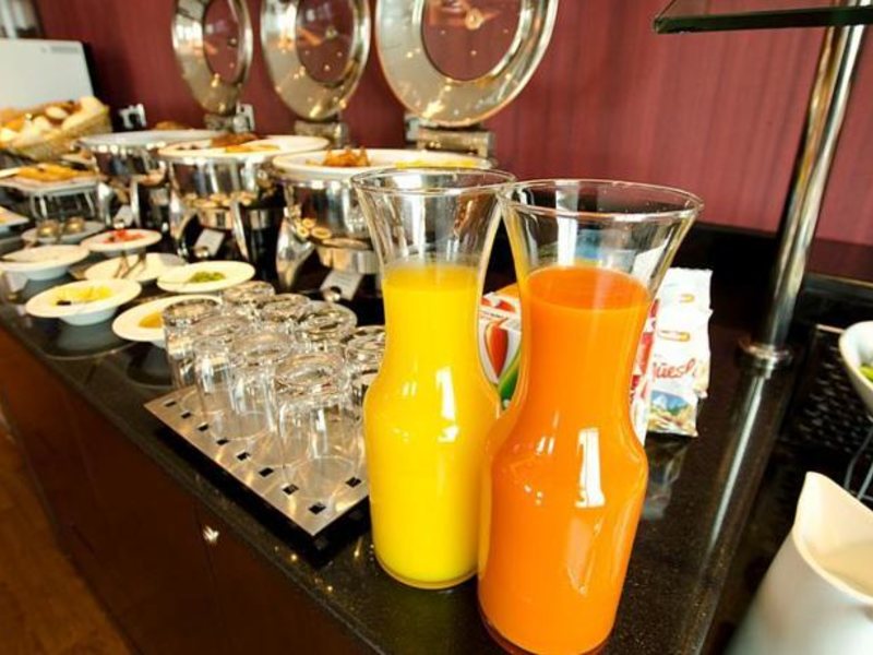 Towers Rotana Hotel 49876