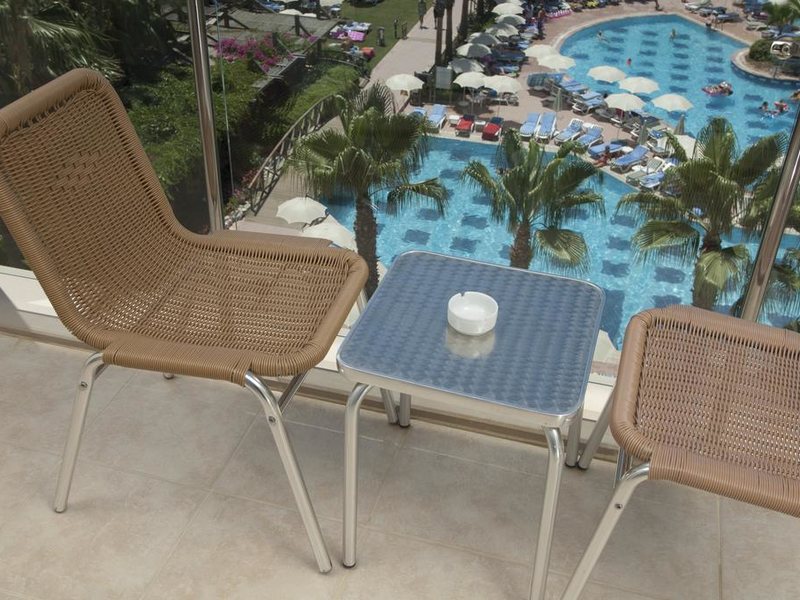 Trendy Palm Beach 188000