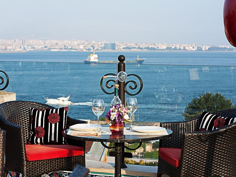 Tria Hotel 243954
