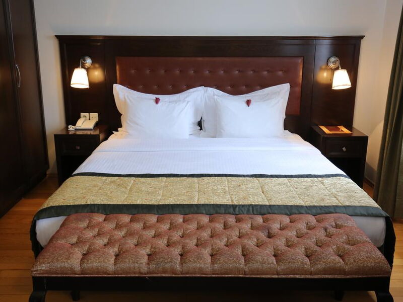 Tria Hotel 243965