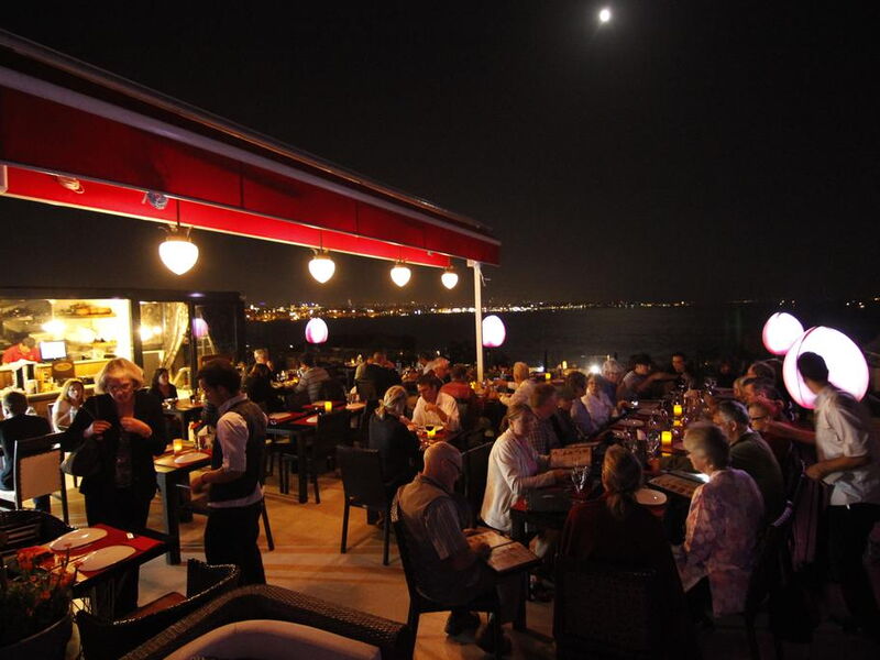 Tria Hotel 243969
