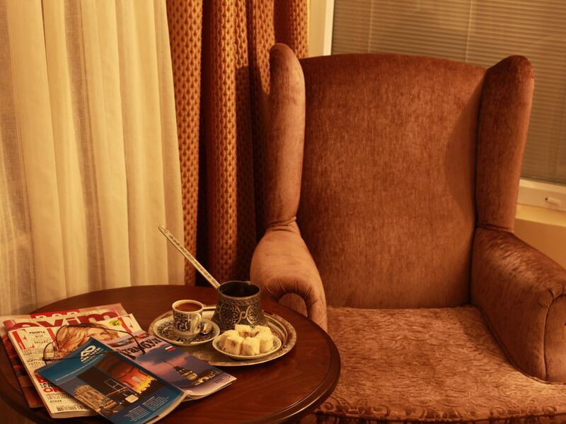 Tria Hotel 243971