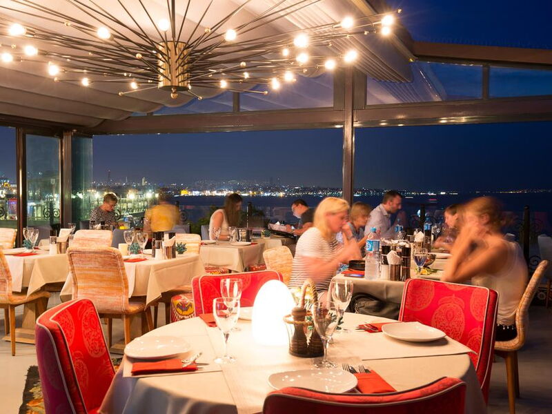 Tria Hotel 243976