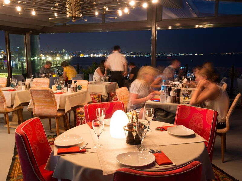Tria Hotel 243977