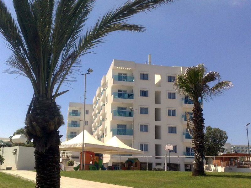 Trizas Hotel Aparts Apts 83830