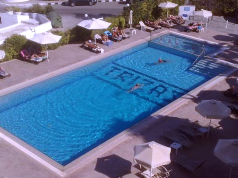 Trizas Hotel Aparts Apts 83835