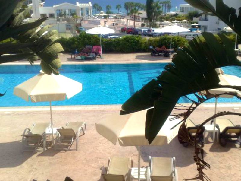 Trizas Hotel Aparts Apts 83837