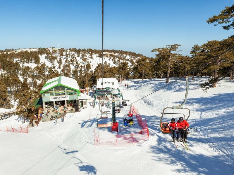 Troodos Hotel 290423