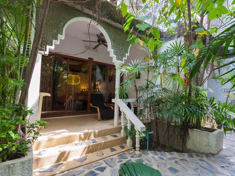 Tropica Bungalow Hotel & Restaurant 212749