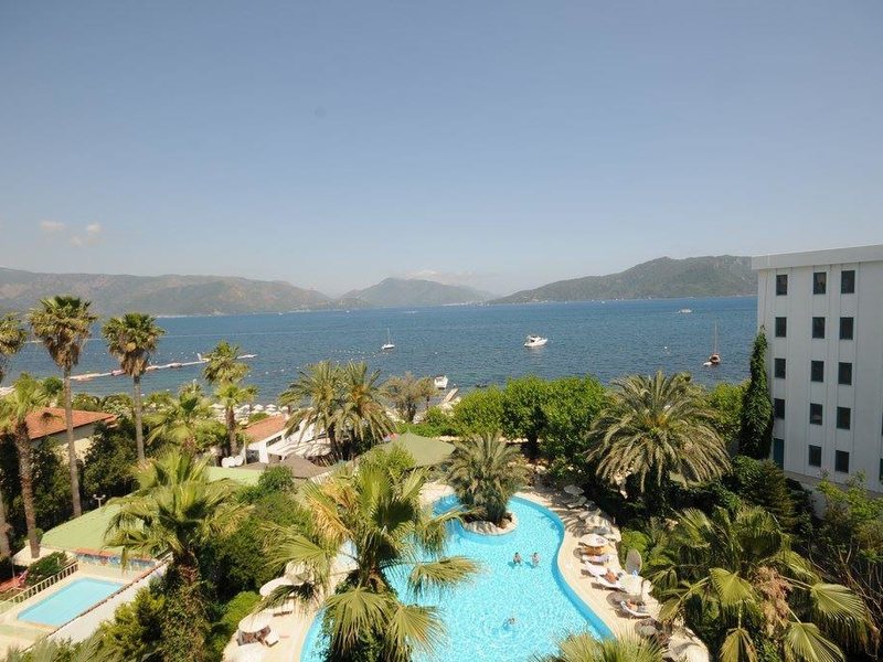 Tropical Beach Hotel 277641