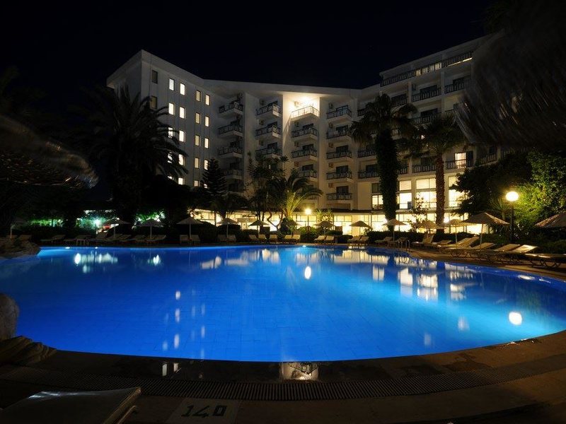 Tropical Beach Hotel 277642