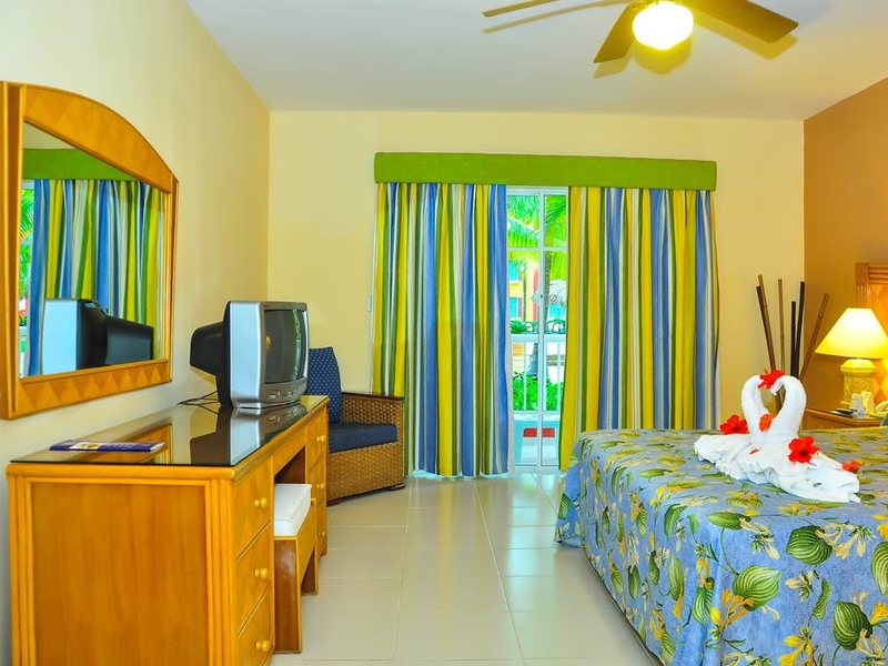 Tropical Princess Beach Resort & Spa 292460
