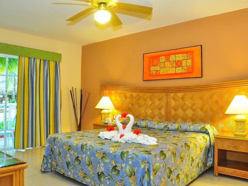 Tropical Princess Beach Resort & Spa 292476