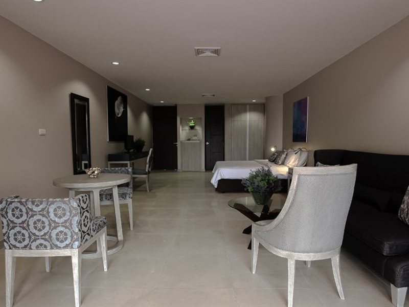 Tropicana Hotel 157141