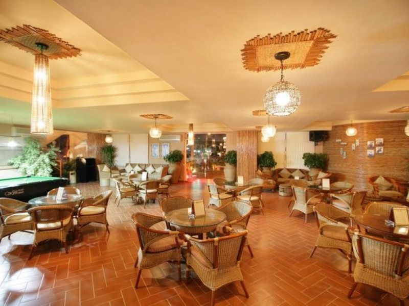 Tropicana Rosetta & Jasmine Club 129741