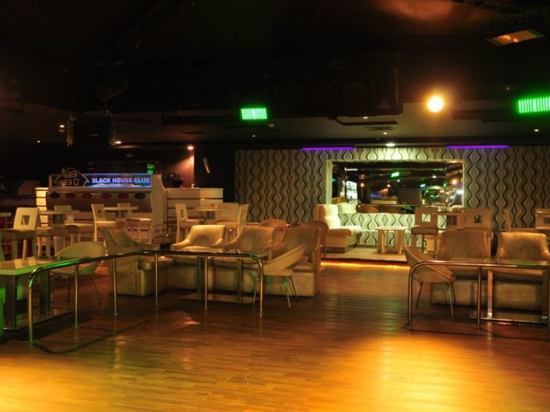 Tropicana Rosetta & Jasmine Club 129747