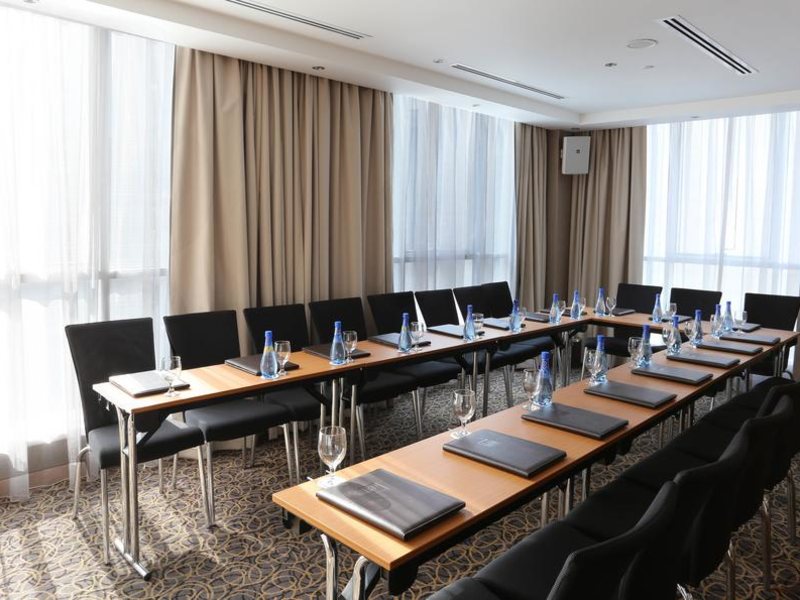 Tryp by Wyndham Abu Dhabi City Centre 192291