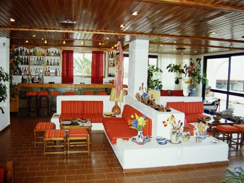 Tsagarakis Beach 101253