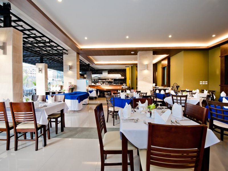 Tuana Blue Sky Patong  230135