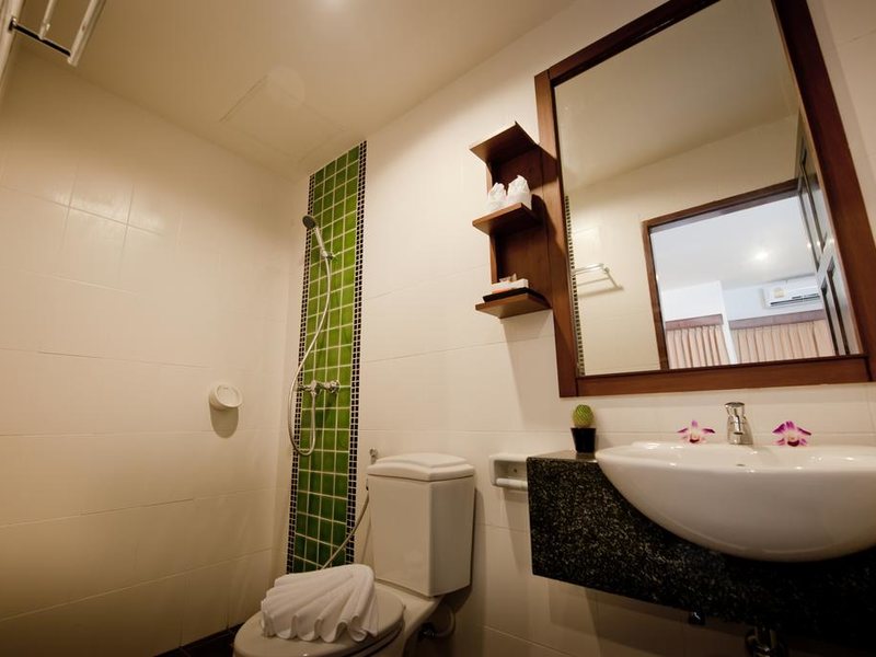 Tuana Blue Sky Patong  230141