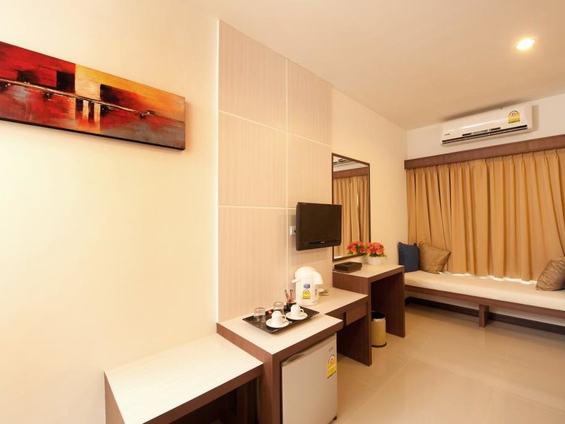 Tuana Blue Sky Patong  230144