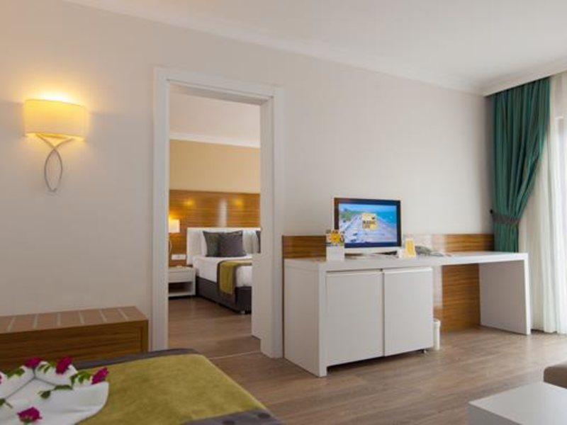 Tui Magic Life Waterworld  67834