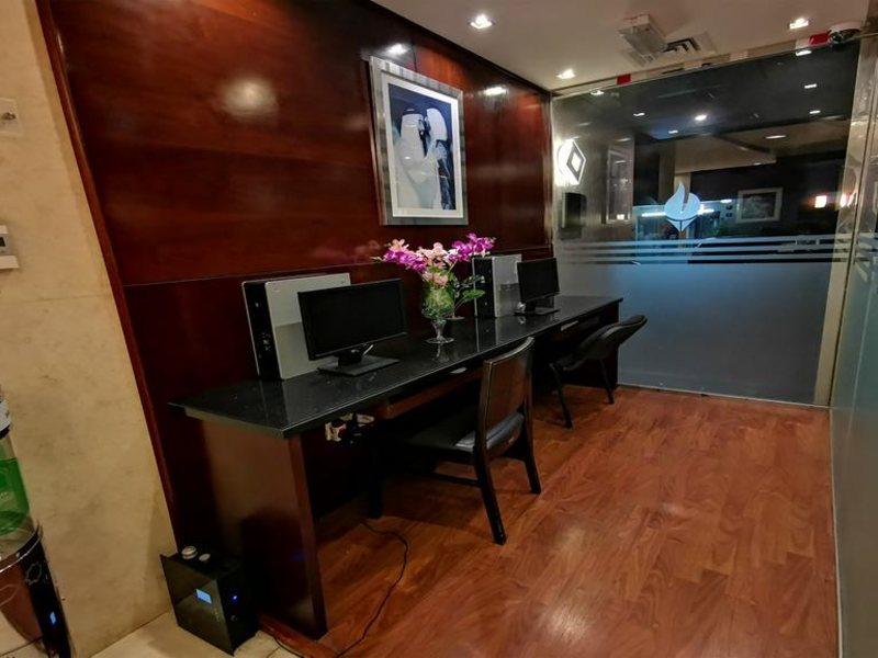 Tulip Hotel Apartments Bur Dubai 299337