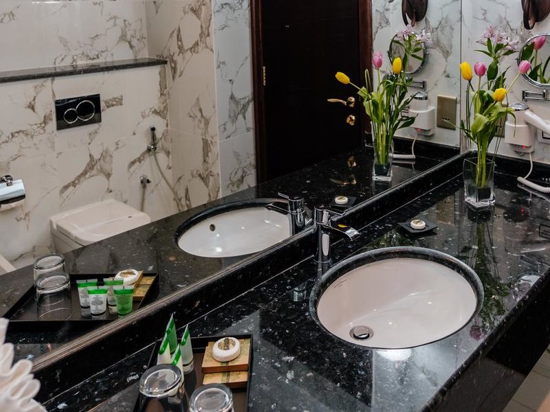 Tulip Inn Al Khan Hotel 297756